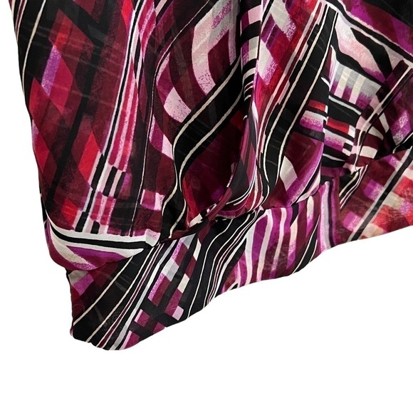 White House Black Market Crossover Geo Print Sleeveless Blouse Top, Size Small - Picture 7 of 14